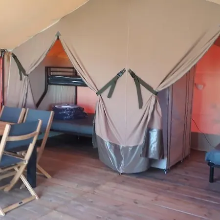 Campsite Les P'tites Maisons Dans La Prairie Sallertaine