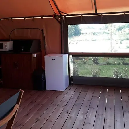 Les P'tites Maisons Dans La Prairie