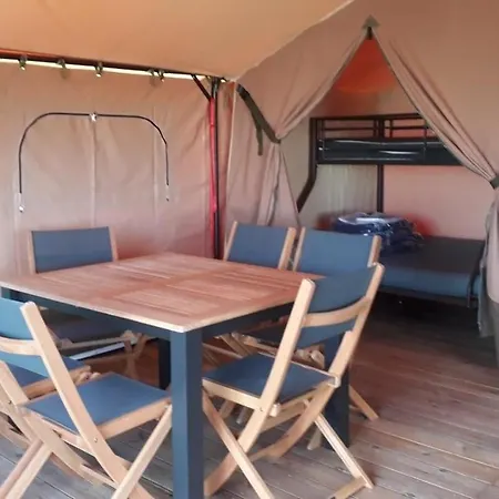 Les P'tites Maisons Dans La Prairie *